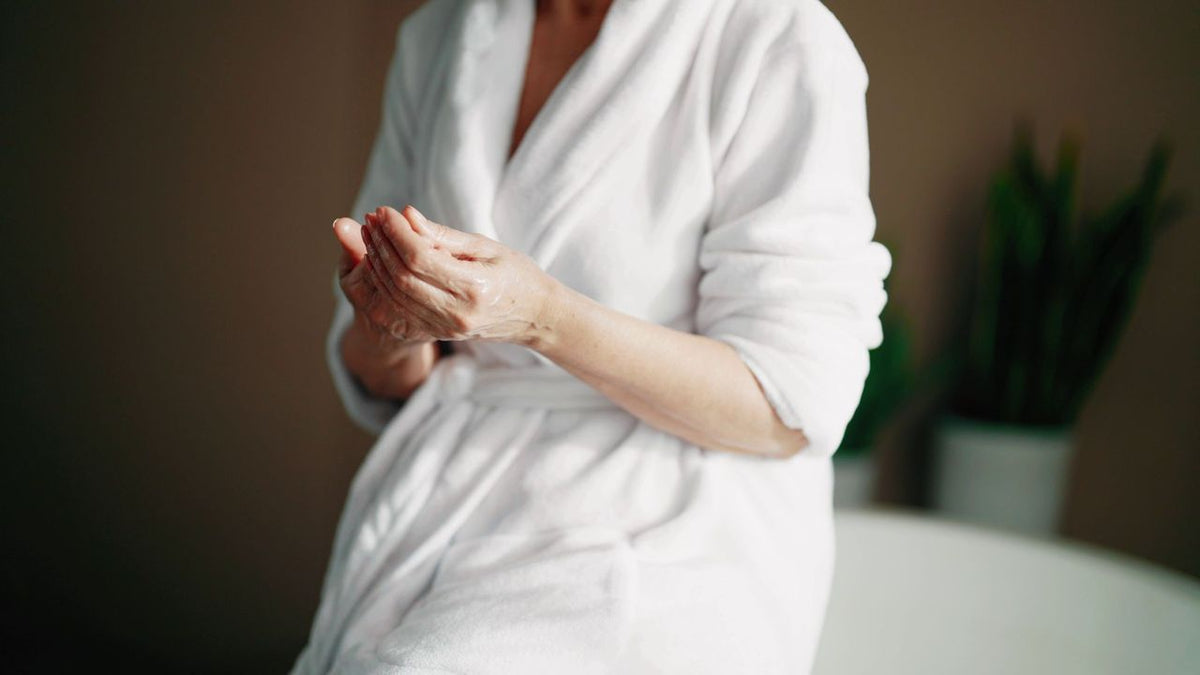 Stretch Marks & Cellulite: Here’s What’s Normal (and What Can Help) - Vitauthority